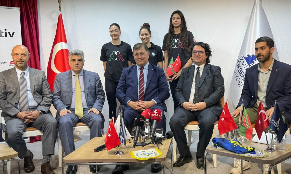 Sakız Adası'nda düzenlenecek voleybol turnuvasının tanıtım toplantısı İzmir'de yapıldı