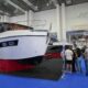 İzmir'de açılan iki fuarda son model tekneler ve antikalar sergileniyor