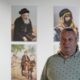 İzmirli koleksiyoner İsrail'e tepki için barışı kartpostallarla hatırlatıyor